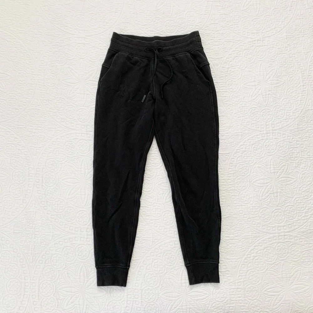 Lululemon‎ Warm Down Jogger (28